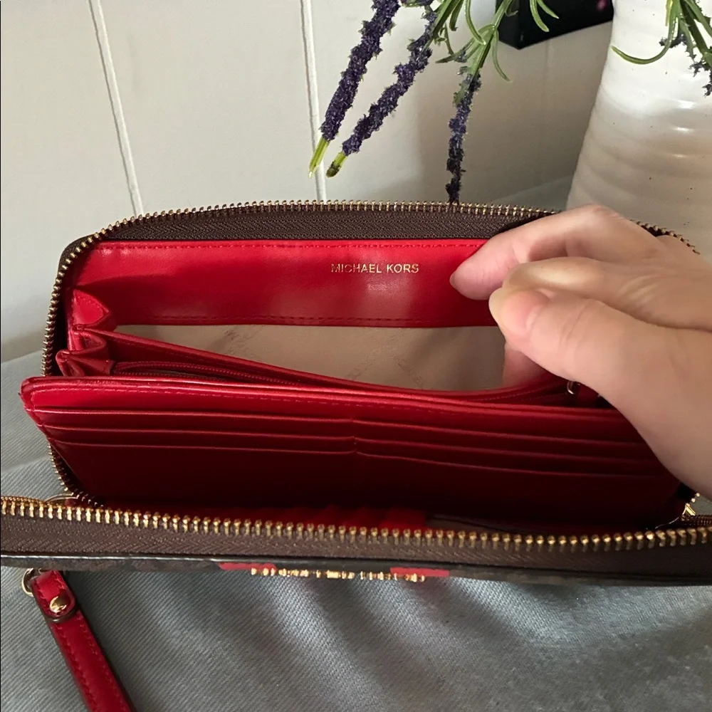 Michael Kors Logo Stripe Continental Wristlet